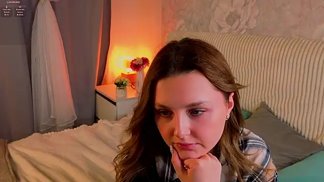 LorriMonz online show from 07.07.26