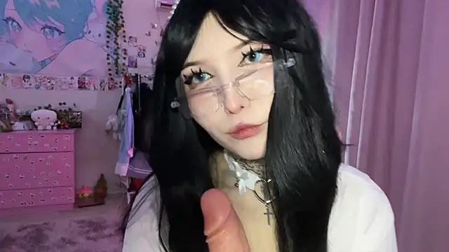 ToxiraLuneX online show from 04.11.26