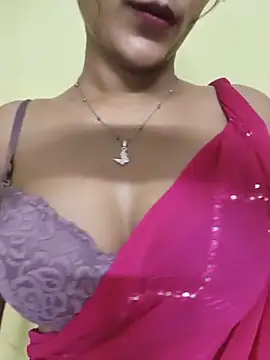 Snapshot of Rubina_Love chatting on 06.22.26 Rubina Love online show from 06.22.26