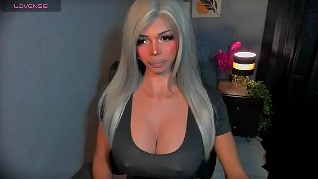 Snapshot of xEllaineCumsLotx chatting on 03.28.26 xEllaineCumsLotx online show from 03.28.26