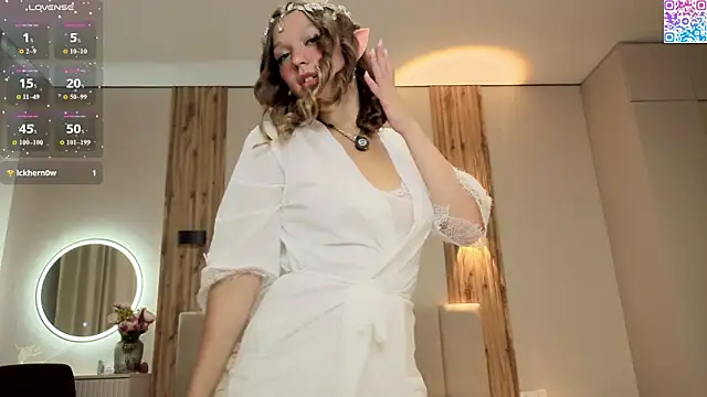 Snapshot of lunar_ameli chatting on 07.05.26 lunar ameli online show from 07.05.26
