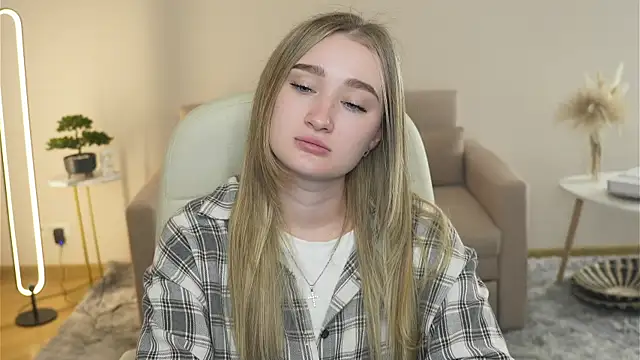 VioletteClaire online show from 03.29.26