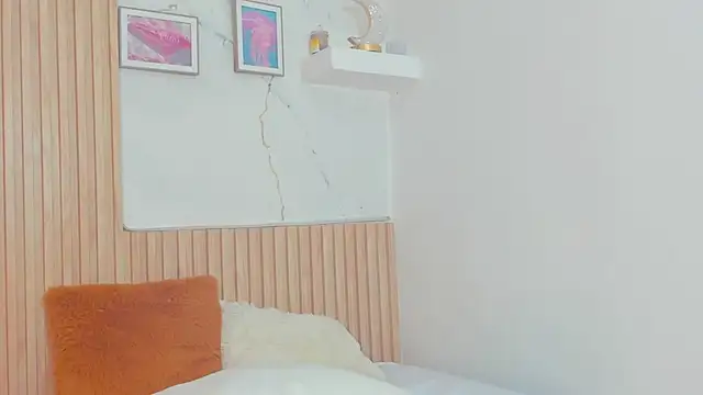 Sami Loveee  online show from 04.15.26