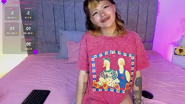 Luna Blooms online show from 04.12.26