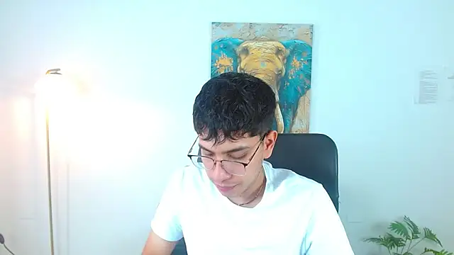 maax 18 online show from 04.01.26