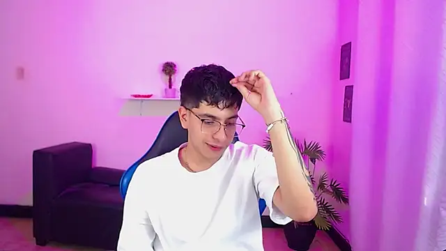 maax 18 online show from 04.15.26