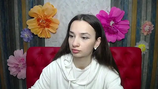 Je55icaBreeze online show from 04.04.26