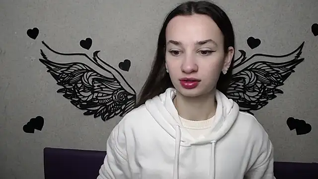 Je55icaBreeze online show from 04.08.26