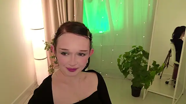 Flora Ray online show from 04.01.26