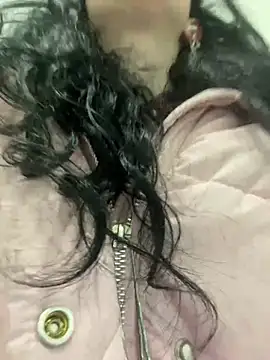 Flora Ray online show from 04.11.26