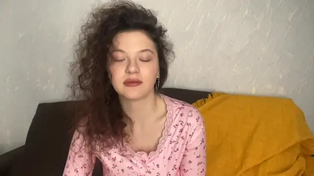 GIowySlava online show from 04.14.26