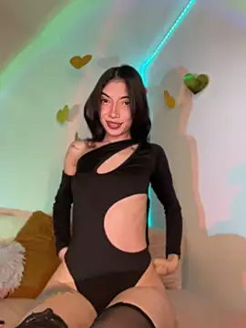 GiannaMagari  online show from 07.13.26