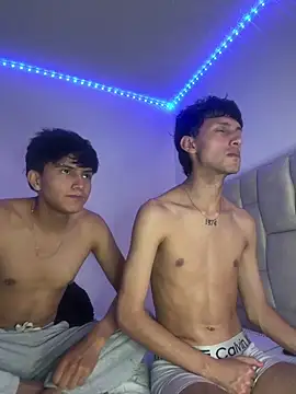 LYAN DYLAN online show from 03.25.26