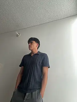 LYAN DYLAN online show from 04.02.26