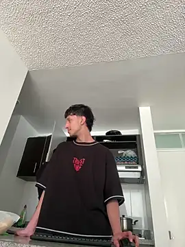 LYAN DYLAN online show from 04.05.26