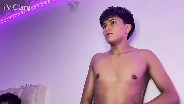 LYAN DYLAN online show from 04.14.26