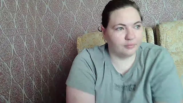 Snapshot of ElviraOreilllyX chatting on 05.31.26 ElviraOreilllyX online show from 05.31.26