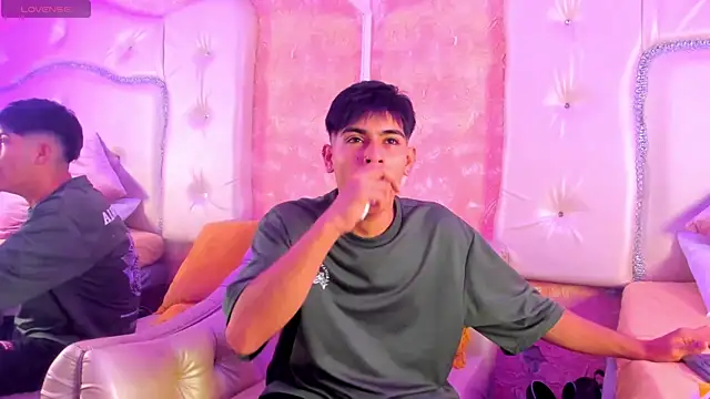 TylerCruz   online show from 03.30.26