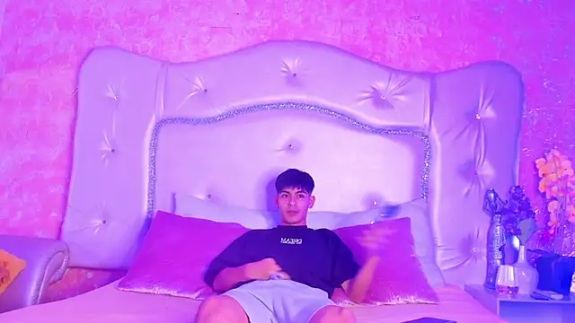 TylerCruz   online show from 03.31.26