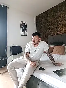 I amAhille online show from 04.08.26