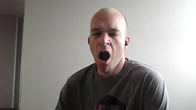 Luke James online show from 04.01.26