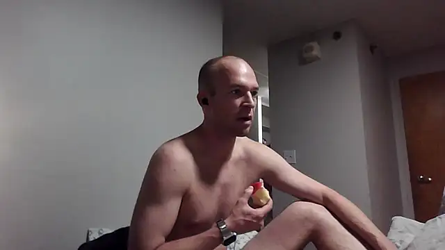 Luke James online show from 04.02.26