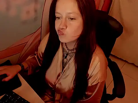 Moranaa hot online show from 04.17.26