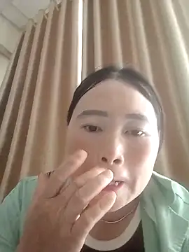 Lily Daisy online show from 04.01.26