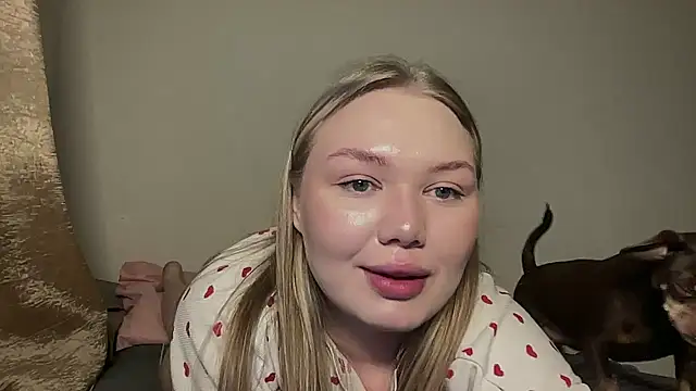 cutiejuliee online show from 03.26.26