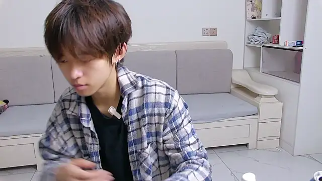 buding-001 online show from 04.01.26