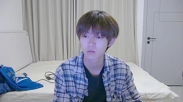 buding-001 online show from 04.02.26