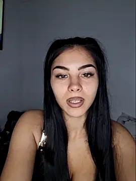 Snapshot of Crissdesire chatting on 03.26.26 Crissdesire online show from 03.26.26