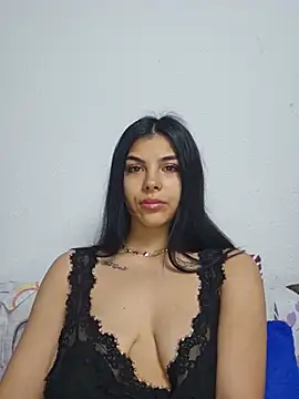 Snapshot of Crissdesire chatting on 06.20.26 Crissdesire online show from 06.20.26