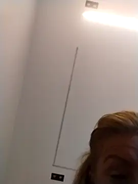 Exotic ParisX online show from 03.31.26