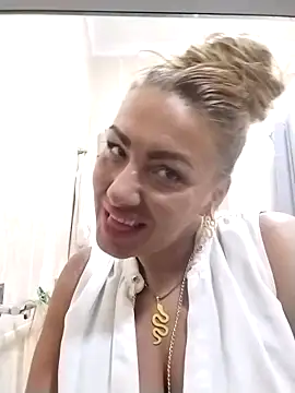 Exotic ParisX online show from 04.18.26