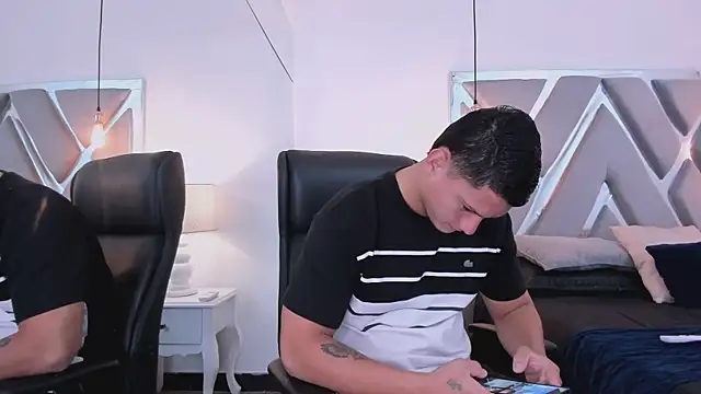 Chriss Diamond online show from 04.13.26