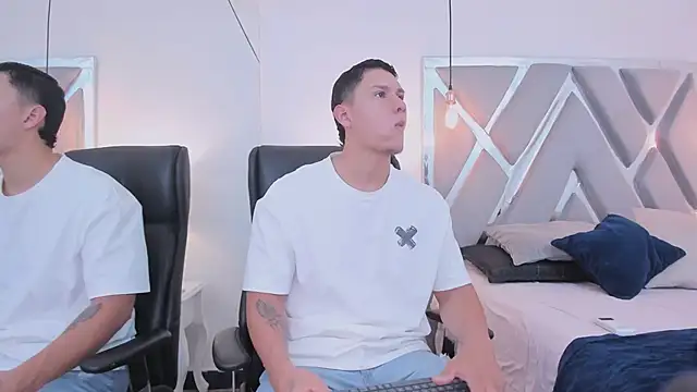 Chriss Diamond online show from 04.16.26