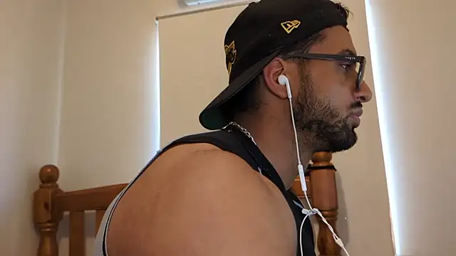 robin103666 online show from 04.05.26