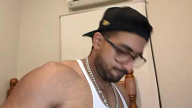 robin103666 online show from 04.10.26