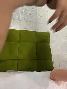 Snapshot of Amee_ chatting on 04.10.26 Amee online show from 04.10.26