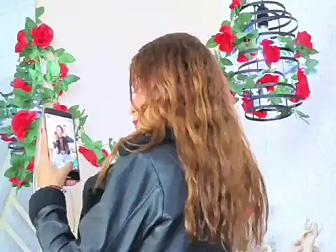 ValerieWoodsl online show from 04.13.26