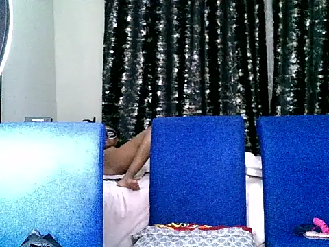 BustyBUNNYWORXXX online show from 04.13.26