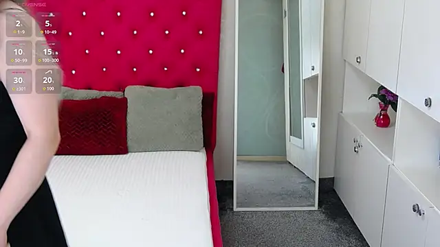 MissDarcey online show from 04.09.26