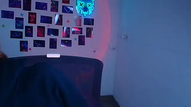 Butterfly Milly online show from 04.11.26