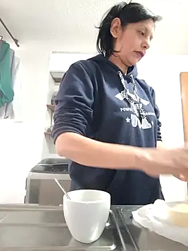 Snapshot of SamanthaRosse01_ chatting on 04.05.26 SamanthaRosse01 online show from 04.05.26