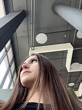 AnitaFly online show from 04.14.26