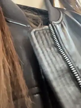 AnitaFly online show from 04.15.26