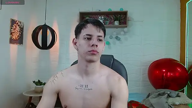 RoaSexi25 online show from 03.31.26