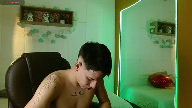 RoaSexi25 online show from 04.10.26