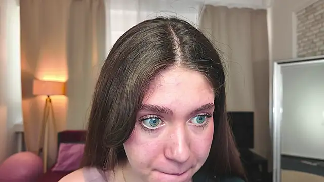 SunnyBloss online show from 04.08.26